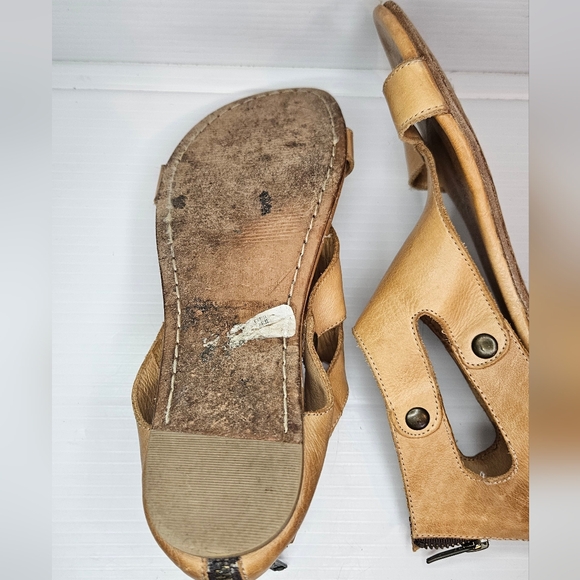 Bed Stu Soto Flat Ankle Sandals Women’s 9 – Tan Rustic Leather Lagenlook - Picture 12 of 12